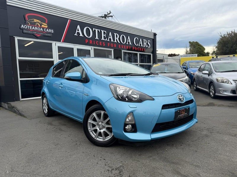 2013 Toyota Aqua Hybrid / Push Button Start