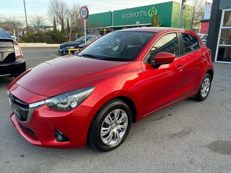2014 Mazda Demio SUPER LOW KMS, photo 3