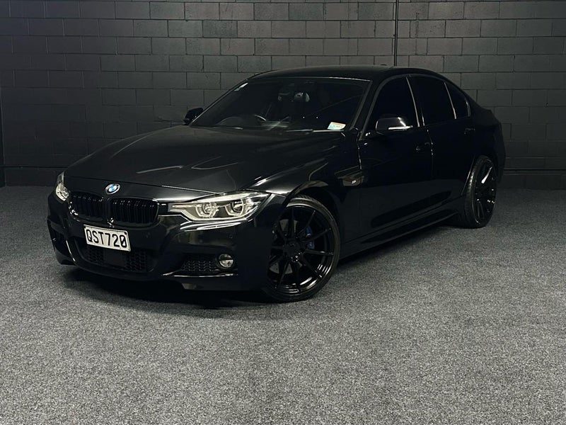 2015 BMW 320i M-Sport, photo 3