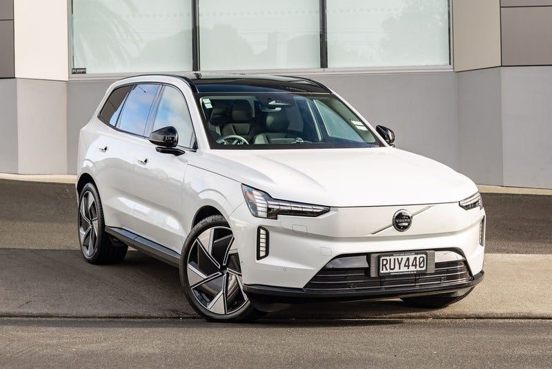 2026 Volvo EX90 Ultra Twin Motor Performance