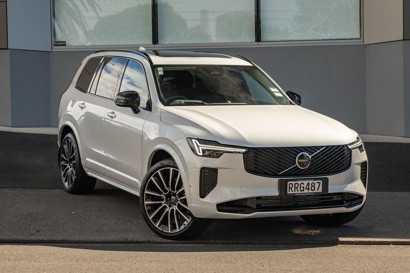 2026 Volvo XC90 T8 Ultra Plug-in Hybrid, main photo
