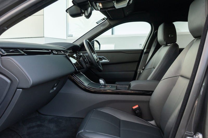 2026 Land Rover Range Rover Velar P250 S, photo 3