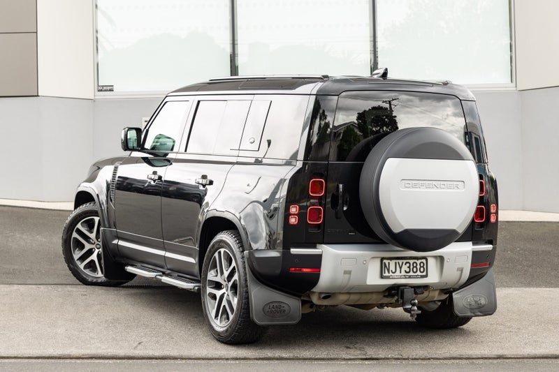 2021 Land Rover Defender 110 D300 SE, photo 2