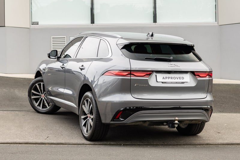 2022 Jaguar F-PACE P250 R-Dynamic SE, photo 2