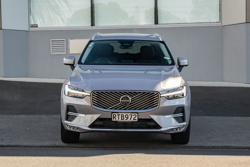 2026 Volvo XC60 B5 AWD Plus, photo 3