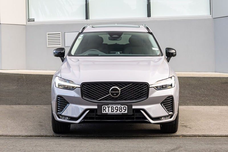 2026 Volvo XC60 B5 AWD Ultra Dark, photo 3