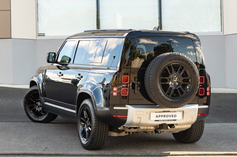 2025 Land Rover Defender 110 D250 S, photo 2
