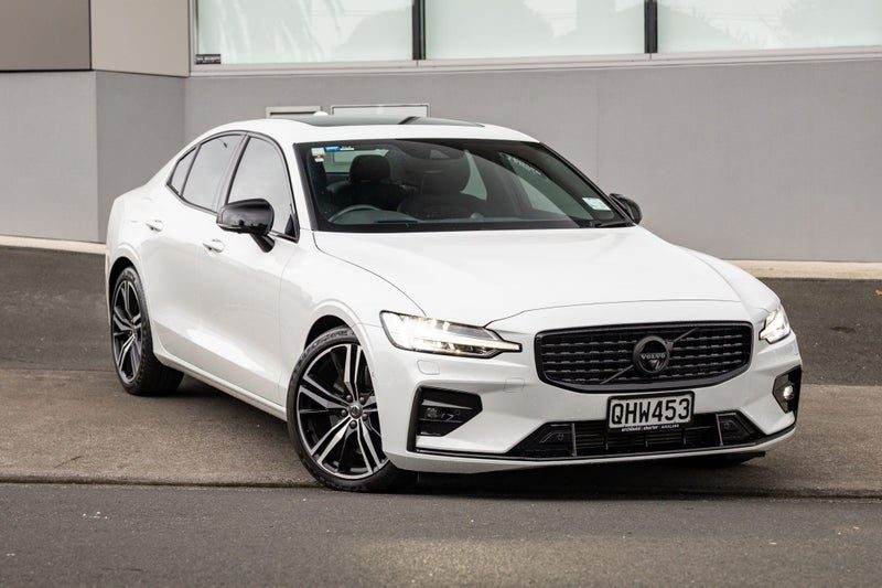 2022 Volvo S60 T5 AWD R-Design
