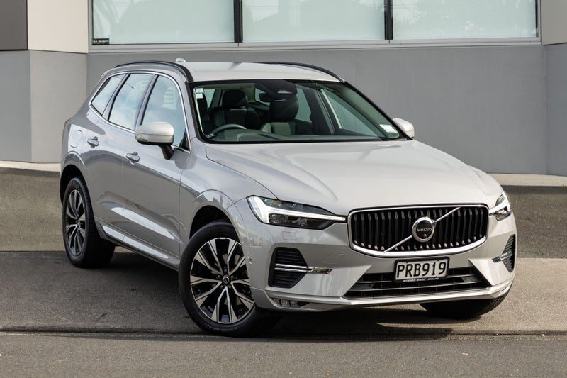 2023 Volvo XC60 B5 AWD Plus