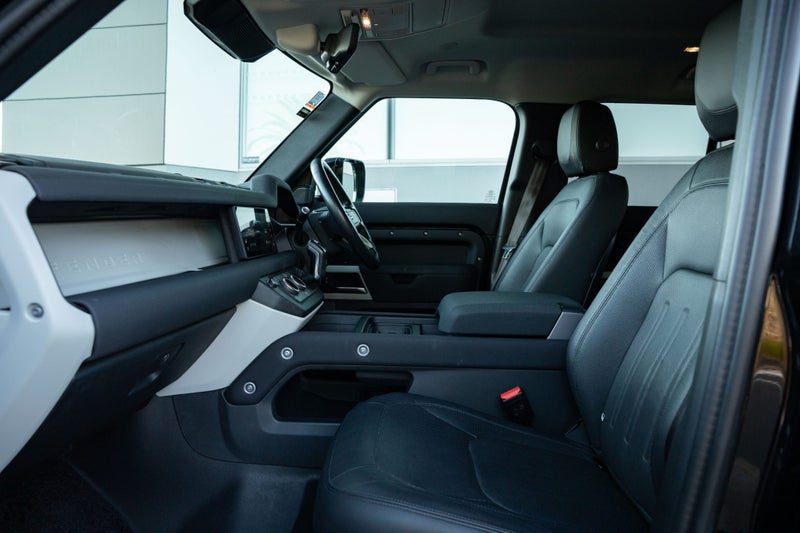 2022 Land Rover Defender 110 D240 SE, photo 3