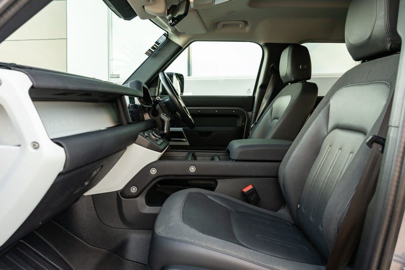 2021 Land Rover Defender 110 D240 SE, photo 3