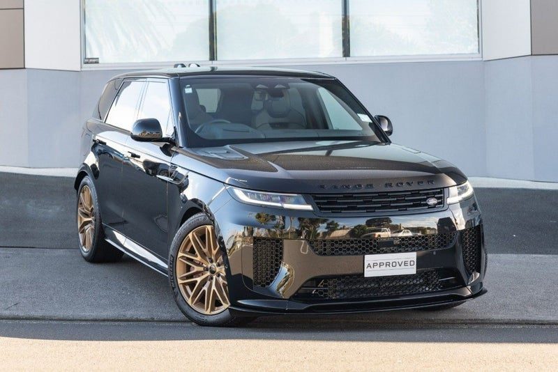 2026 Land Rover Range Rover Sport P635 SV