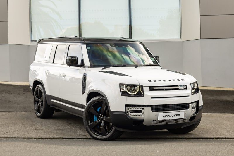 2024 Land Rover Defender 130 P400 HSE