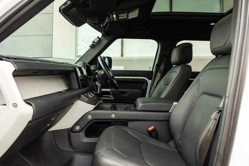 2024 Land Rover Defender 130 P400 HSE, photo 3