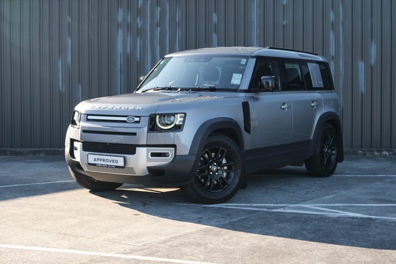 2022 Land Rover Defender 110 D300 SE, photo 2
