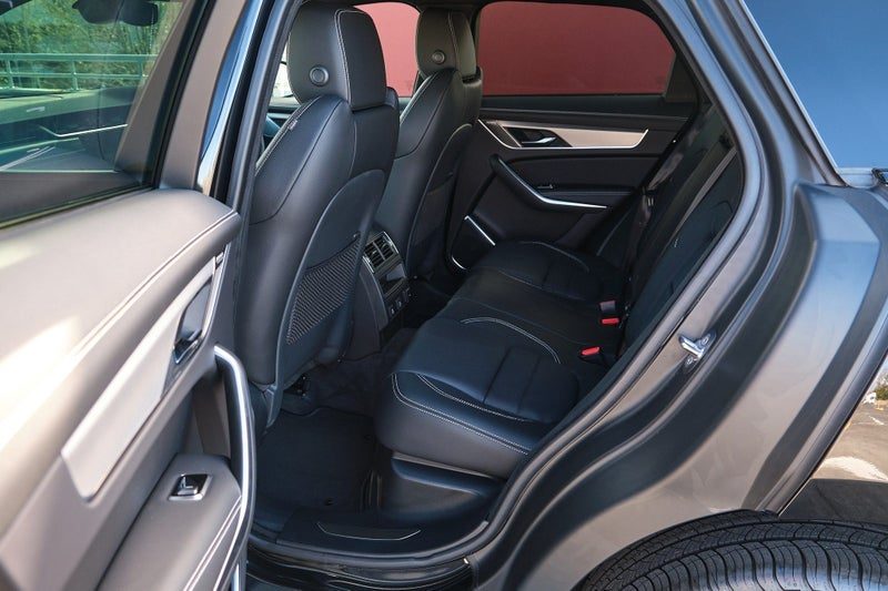 2025 Jaguar F-PACE P250 90th Anniversary Edition, photo 3