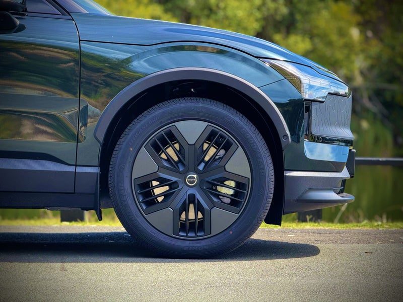 2026 Volvo EX30 Cross Country, photo 2