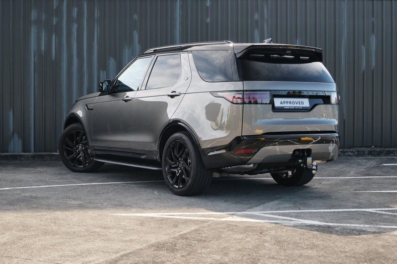 2026 Land Rover Discovery D250 Dynamic SE, photo 3