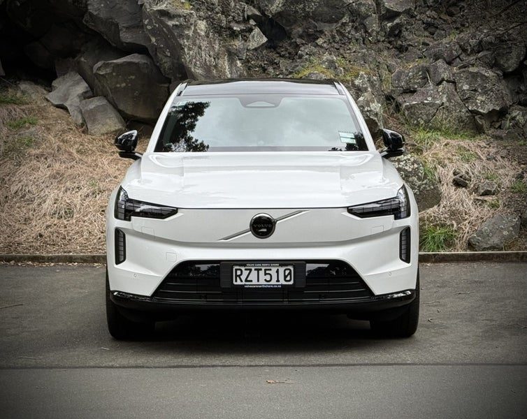 2026 Volvo EX90 Ultra Twin Motor Performance, photo 2