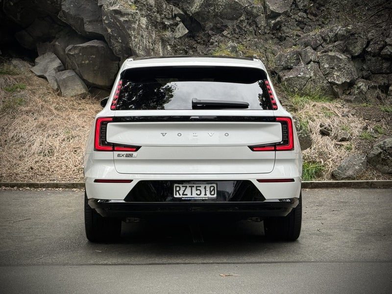 2026 Volvo EX90 Ultra Twin Motor Performance, photo 3