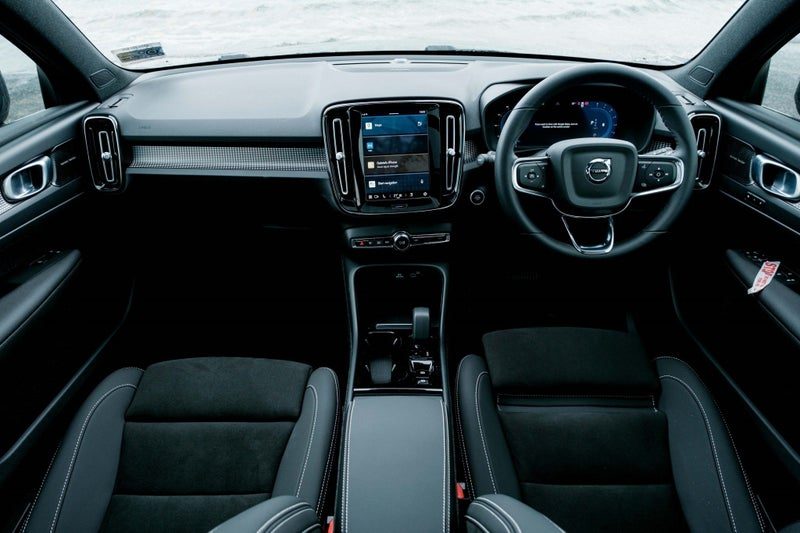 2023 Volvo XC40 B5 AWD Ultimate Dark, photo 3