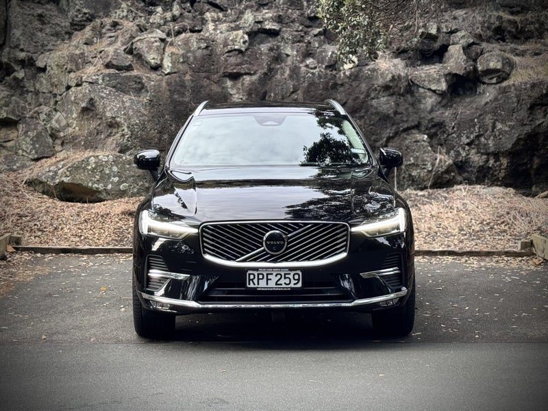 2026 Volvo XC60 B5 AWD Plus, photo 2