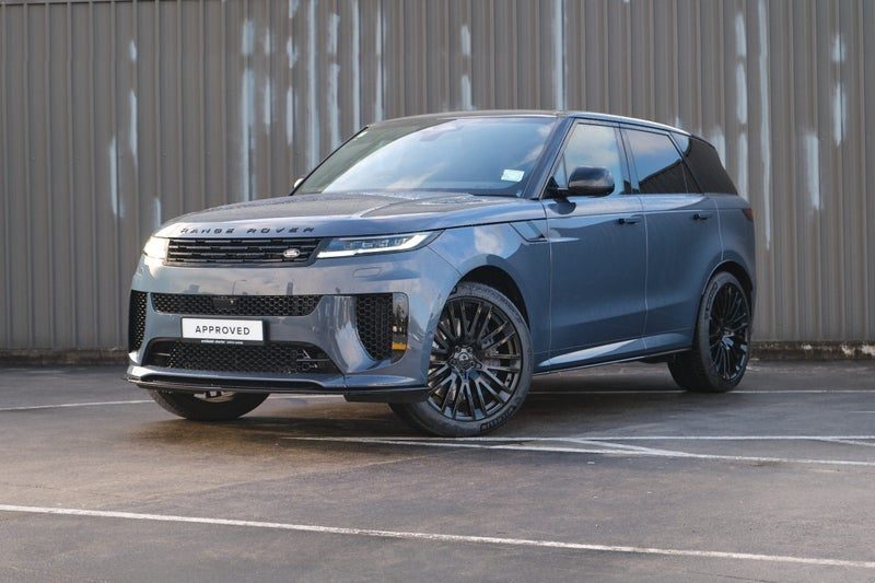 2026 Land Rover Range Rover Sport P635 SV, photo 2