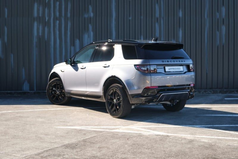 2026 Land Rover Discovery Sport Landmark, photo 3