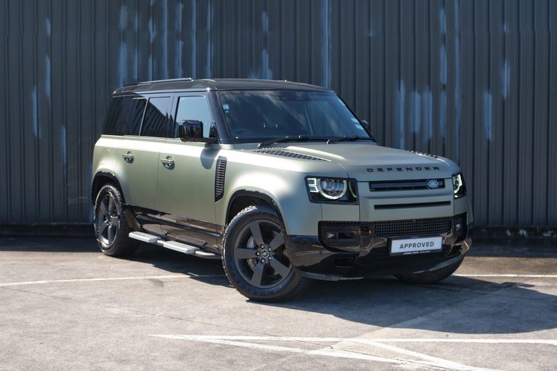 2025 Land Rover Defender 110 D300 X-Dynamic HSE