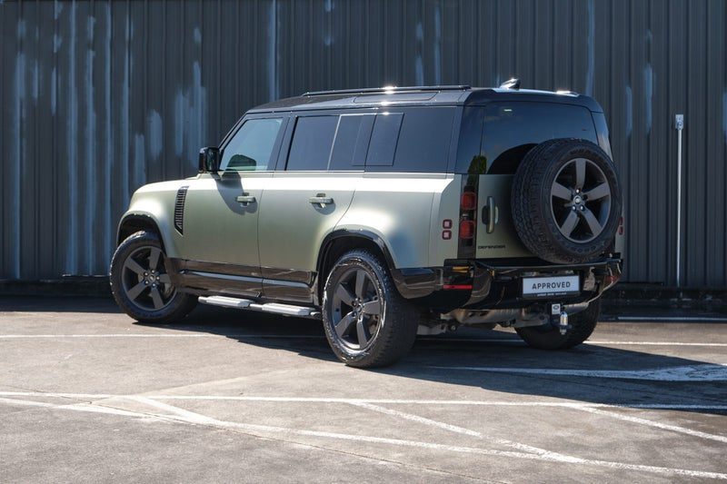 2025 Land Rover Defender 110 D300 X-Dynamic HSE, photo 3