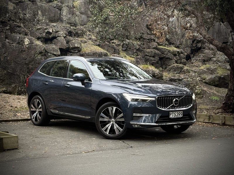 2023 Volvo XC60 B5 AWD Ultimate Bright