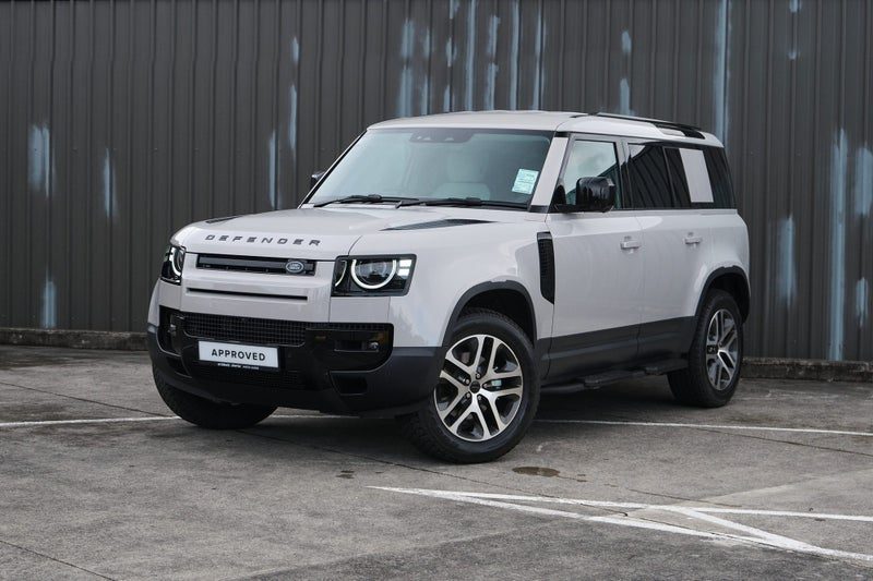 2026 Land Rover Defender 110 D250 S, photo 2