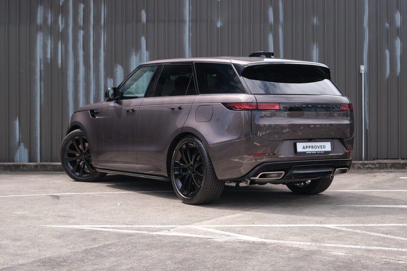 2026 Land Rover Range Rover Sport P460e Dynamic SE, photo 3