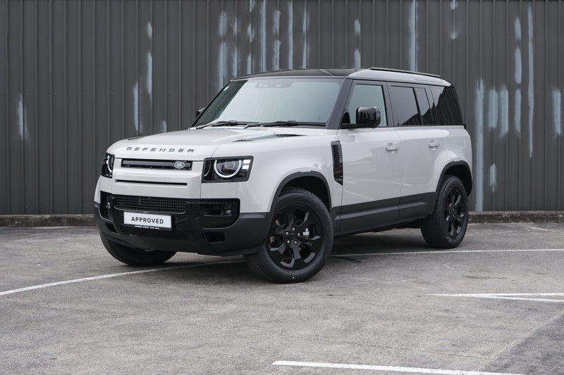 2026 Land Rover Defender 110 D250 S, photo 2