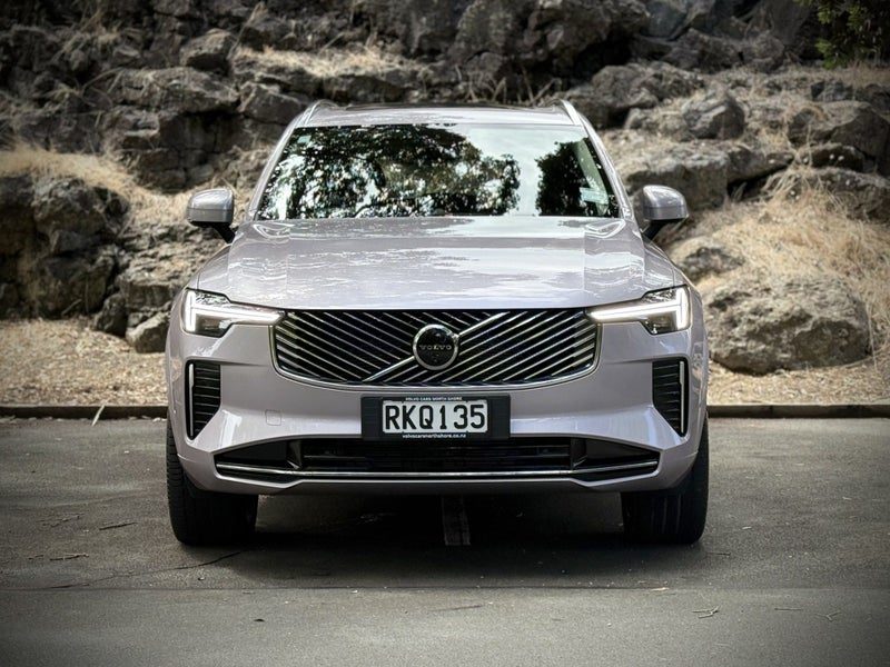 2025 Volvo XC90 B5 AWD Ultra Bright, photo 2