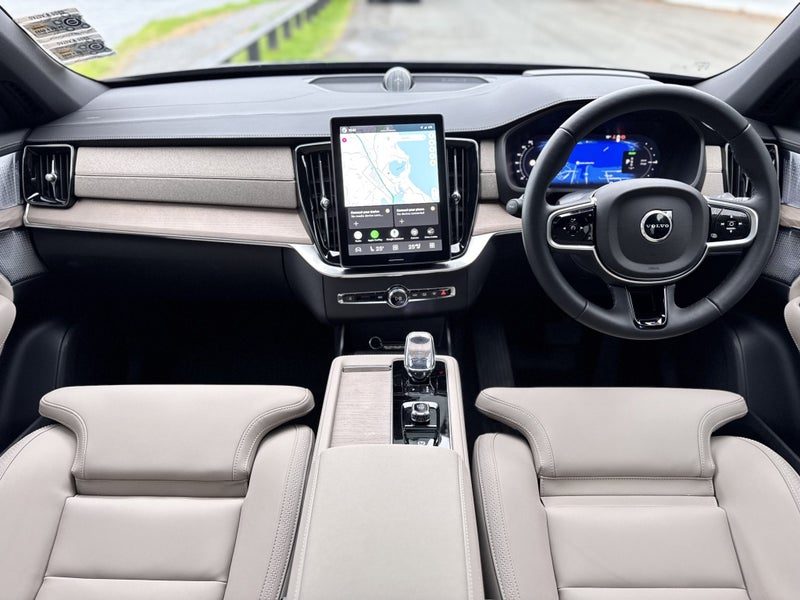 2026 Volvo XC90 T8 Ultra Plug-in Hybrid, photo 3