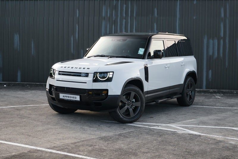 2026 Land Rover Defender 110 D250 S, photo 2