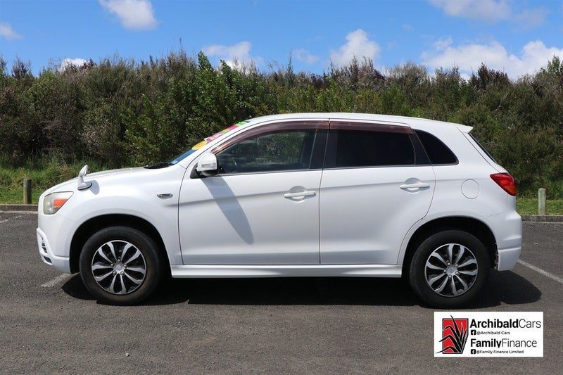 2010 Mitsubishi RVR, photo 3