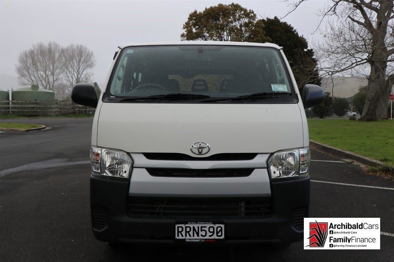 2014 Toyota Hiace ZL 2.7P 4A 3 SEAT, photo 2