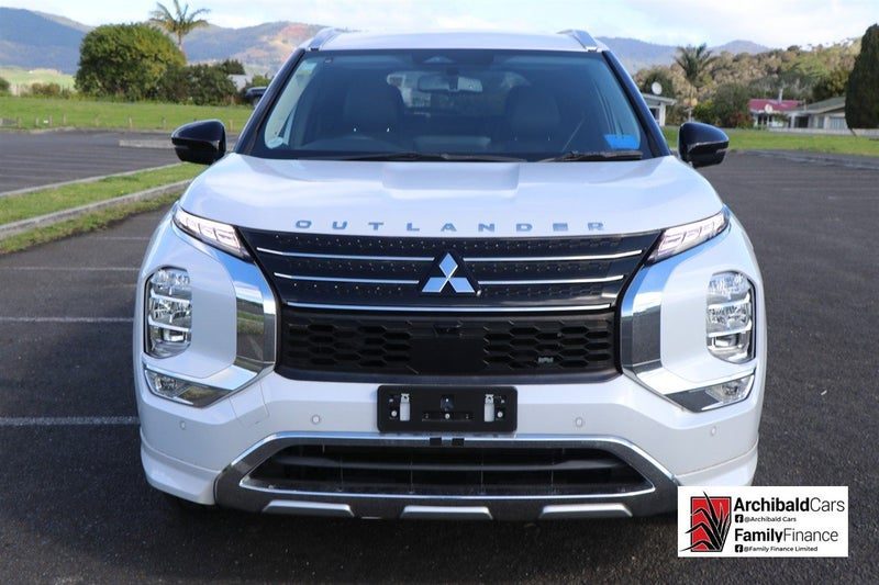 2022 Mitsubishi Outlander PHEV, photo 2