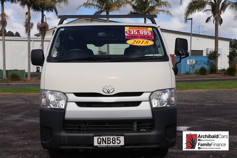 2018 Toyota Regius ACE, photo 2