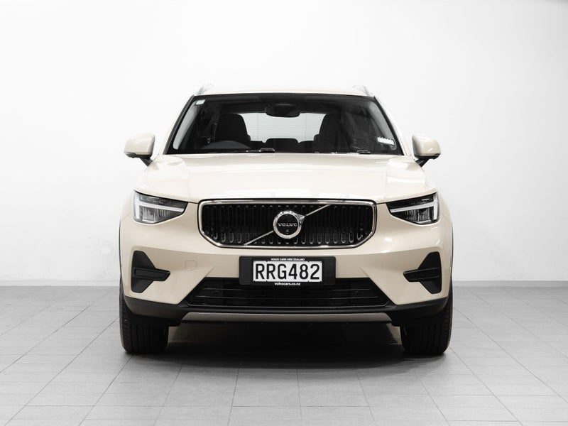 2026 Volvo XC40 B4 Plus 2.0L Petrol Mild-hybrid, photo 2
