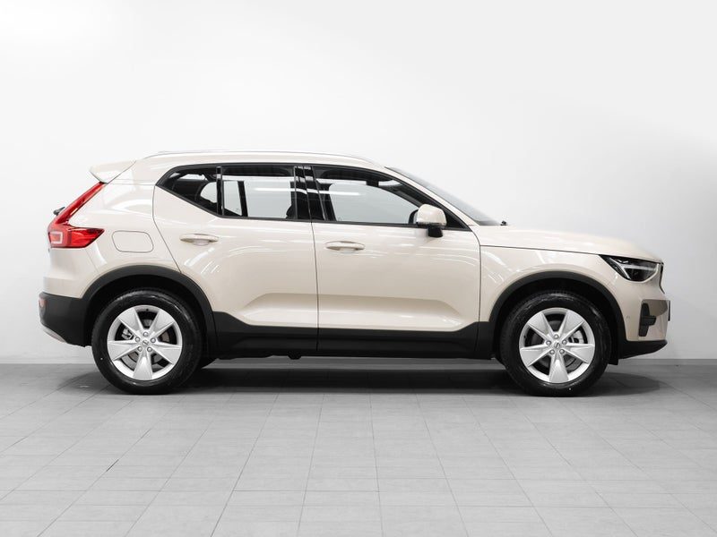 2026 Volvo XC40 B4 Plus 2.0L Petrol Mild-hybrid, photo 3