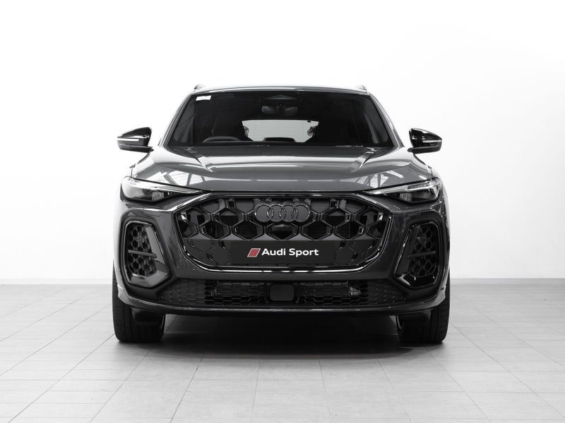 2026 Audi Q5 E-Hybrid S-Line 4WD, photo 2