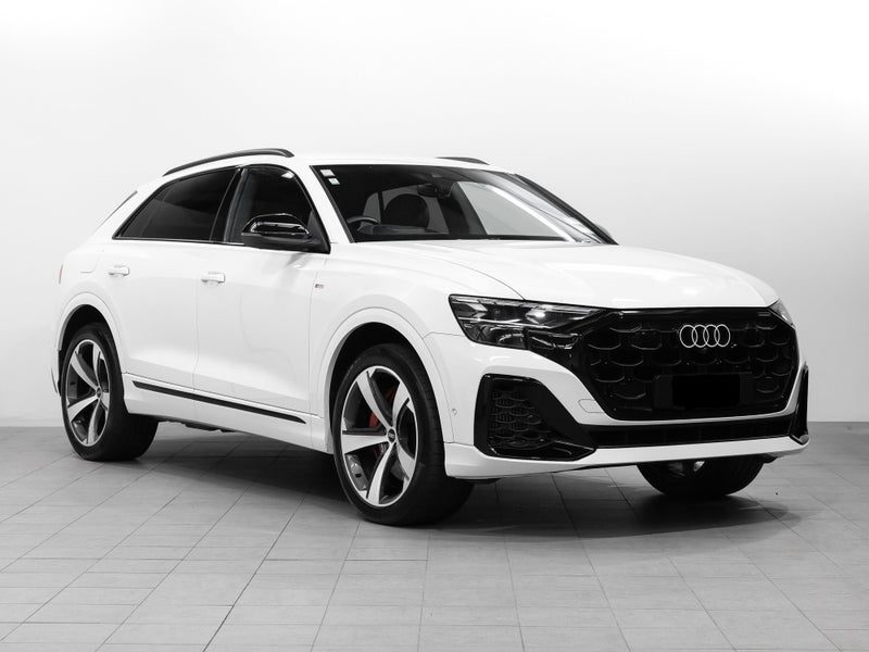 2025 Audi Q8 60 Quattro Petrol e-Hybrid, main photo
