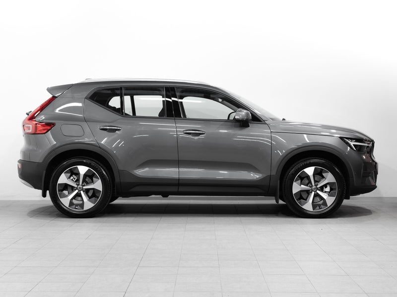 2026 Volvo XC40 B4 Plus 2L Petrol, photo 3
