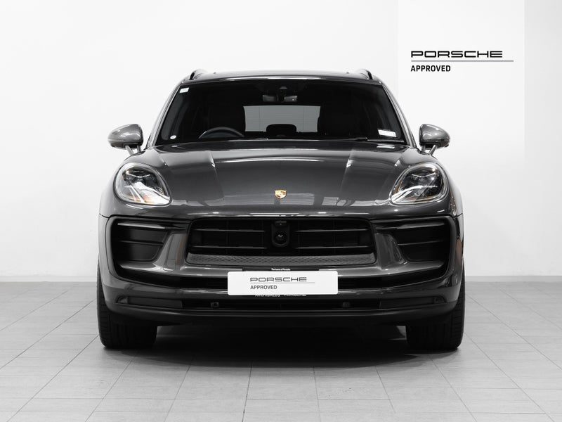 2025 Porsche Macan T 2L Turbo Petrol 4WD, photo 3