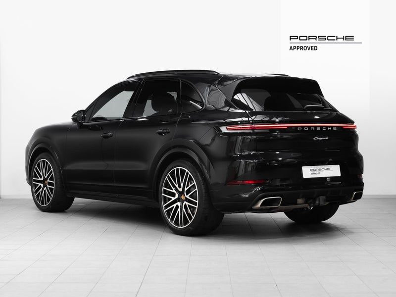 2025 Porsche Cayenne 3.0L Turbo AWD, photo 2
