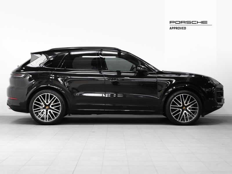 2025 Porsche Cayenne 3.0L Turbo AWD, photo 3