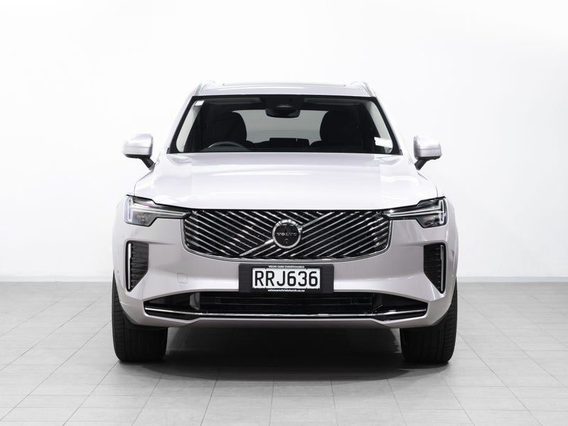 2026 Volvo XC90 B5 AWD Plus, photo 2